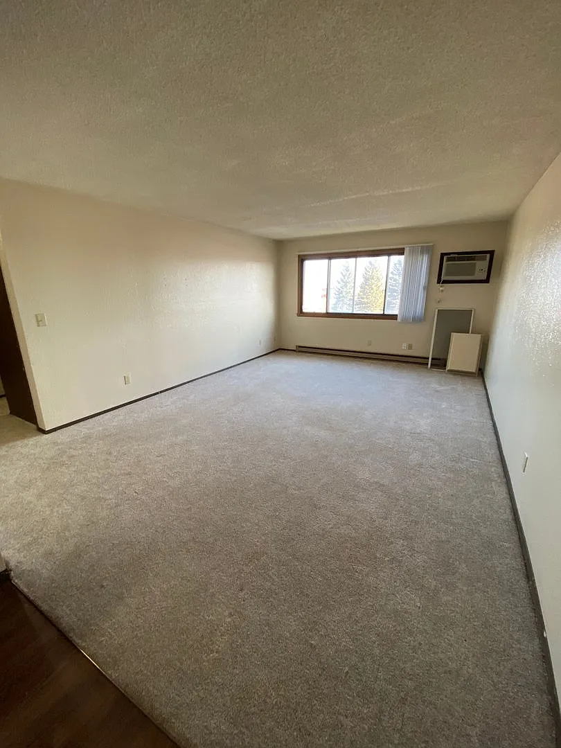 Melony Ann Apartments — Photo 3