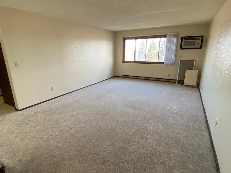 1102 Westrac Dr S — Photo 16