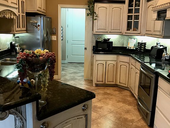 3rd image of 2304 Bald Cypress Dr