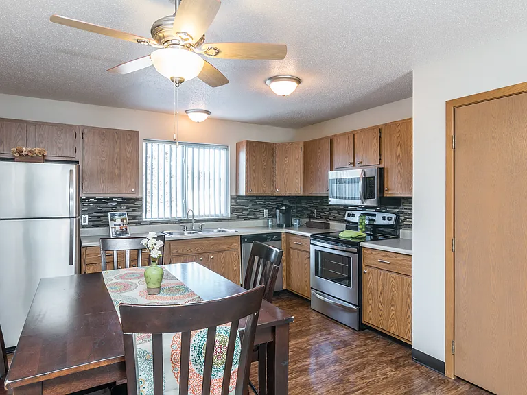 Prairie Winds Apartments — Photo 15