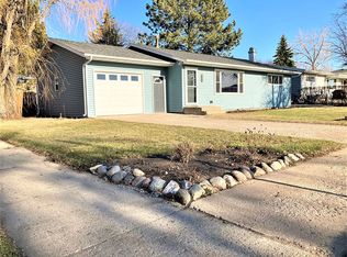 801 1st St SE, Stanley, ND 58784