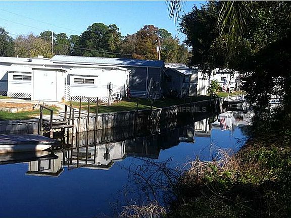 4th image of 34702 Mills Ave