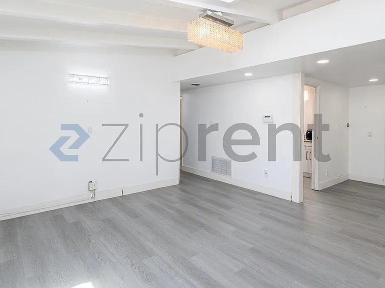 2330 Olive Ave — Photo 4