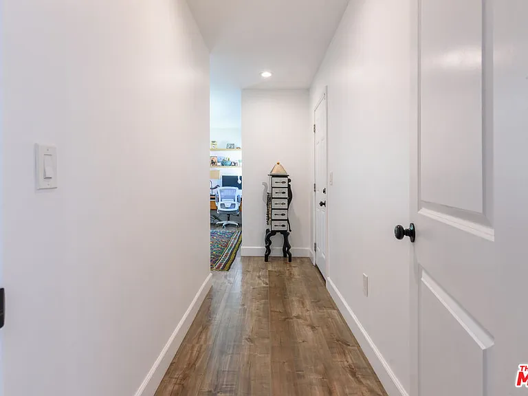 6601 Rubio Ave — Photo 12