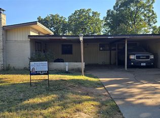 1914 W Grauwyler Rd, Irving, TX 75061