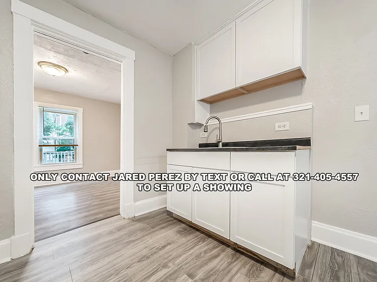 2036 Lark St #2 — Photo 6