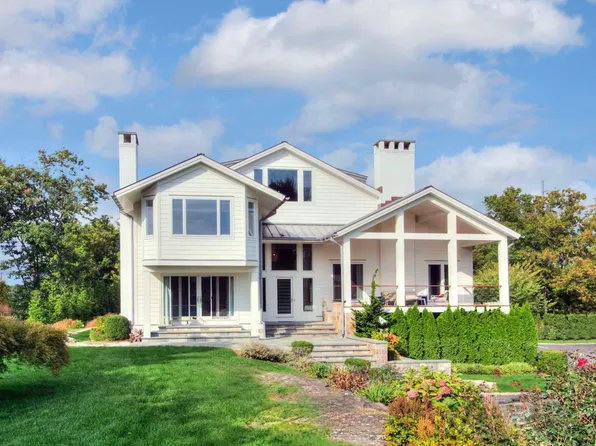 3 Stony Point West, Westport, CT 06880