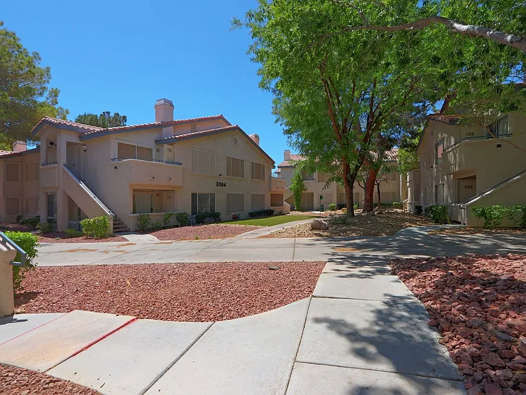 3071 Key Largo Dr #202 — Photo 31