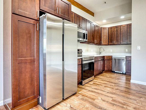 4th image of 402 River St APT 4E