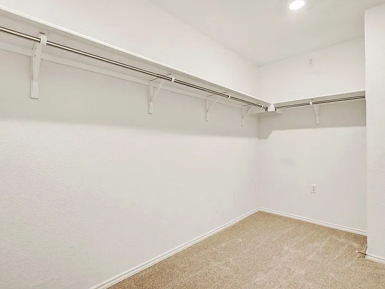 12600 Anthology St — Photo 30