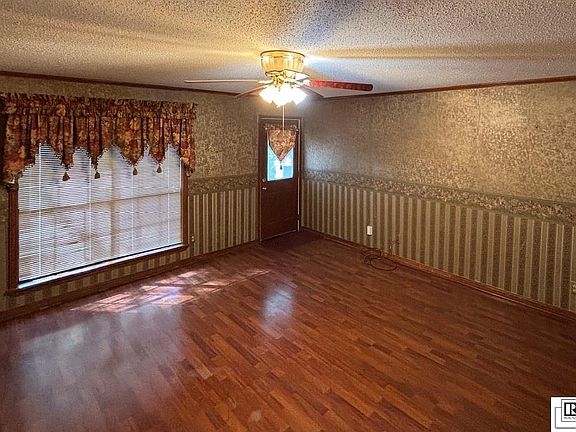 5th image of 2517 Melody Ln #1