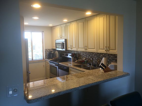 5th image of 2794 Tennis Club Dr APT 503
