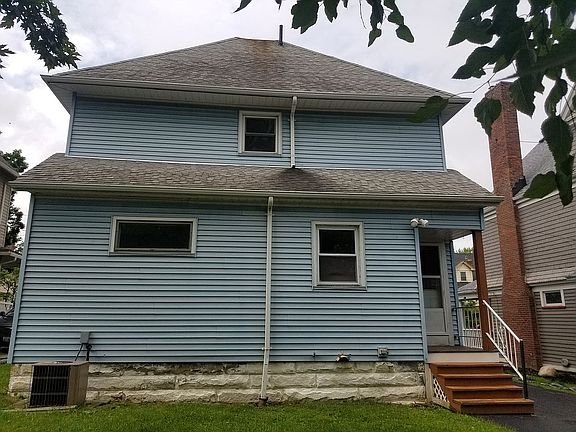 4th image of 1477 Wyandotte Ave