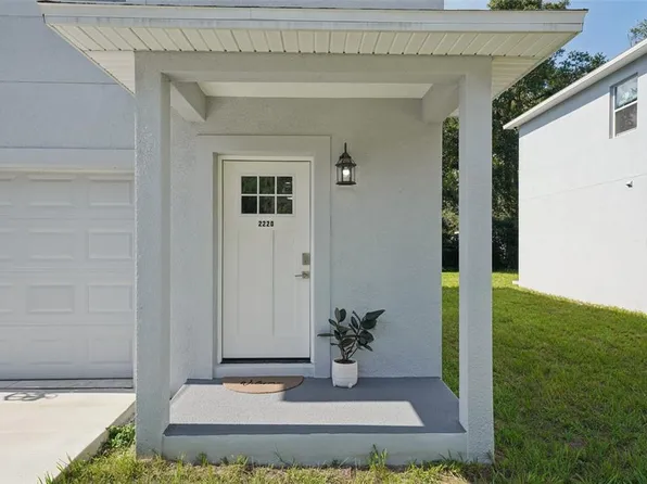 2220 E Emma St, Tampa, FL 33610