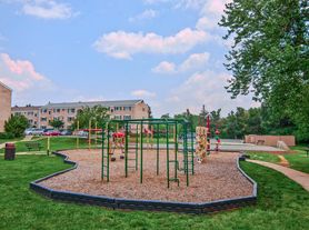 Dulles Glen