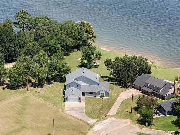 2nd image of 113 Cinch Buckle Ranch Rd