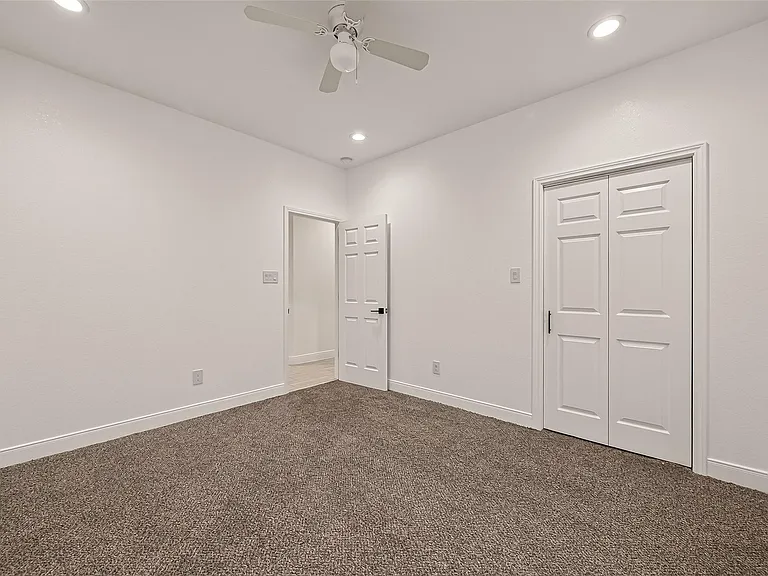 1343 Alpha Ln — Photo 27