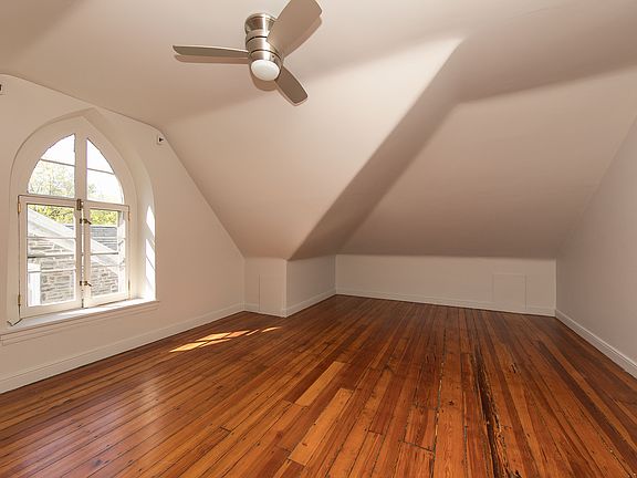 4th image of 6464 Germantown Ave APT 6