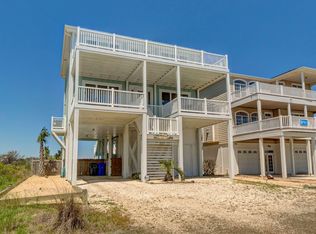 463 E 4th St, Ocean Isle Beach, NC 28469
