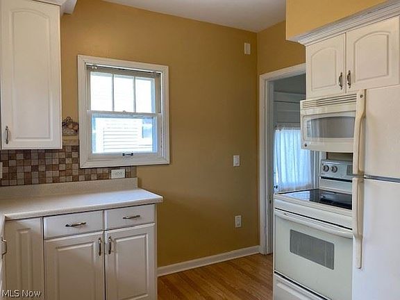2nd image of 1616 Multnoma Ave