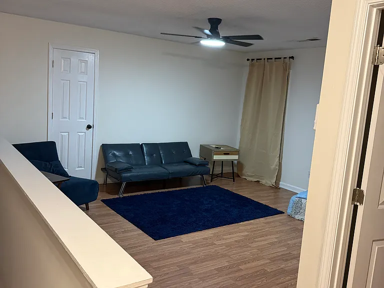 411 Fletcher Ln — Photo 38