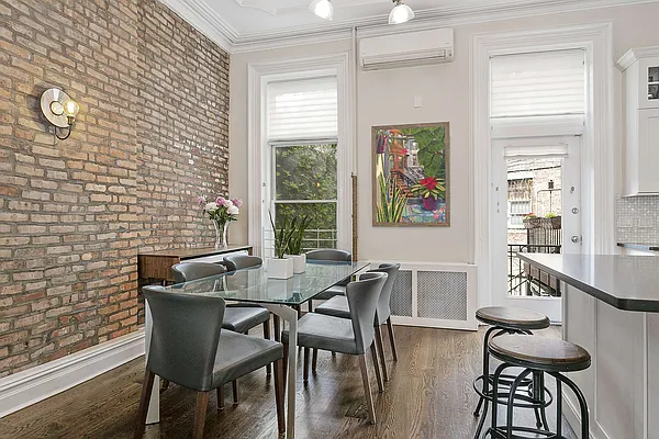 Sold by Compass | media 23