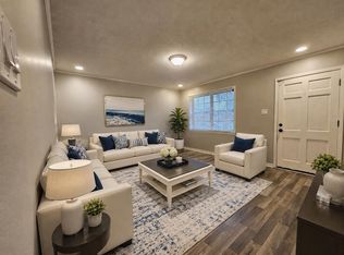 2869 Dumbarton Oaks Dr, Memphis, TN 38127