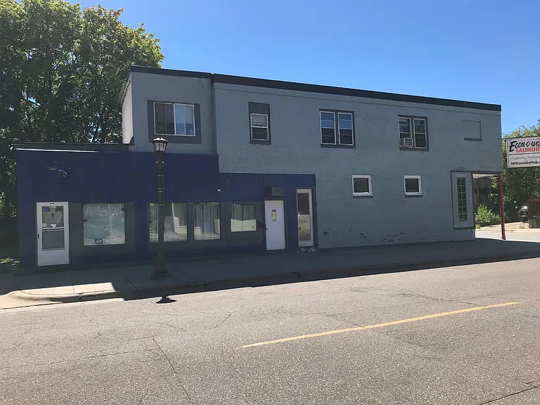 1332 Minnehaha Ave W — Photo 9