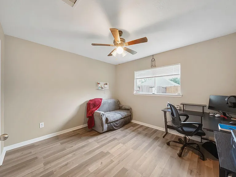 4006 Raspberry Ct — Photo 16