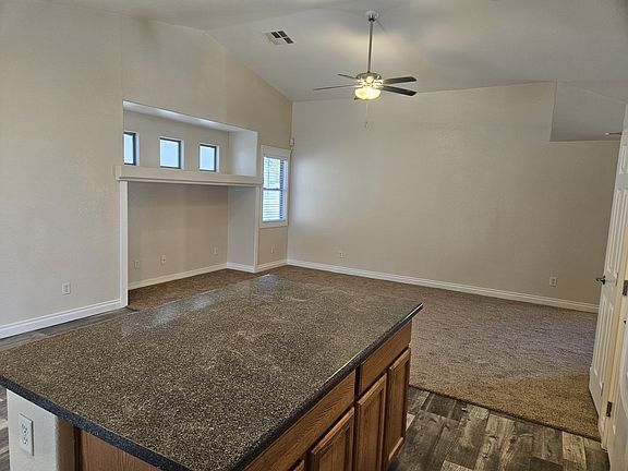 4th image of 1837 E El Campo Grande Ave