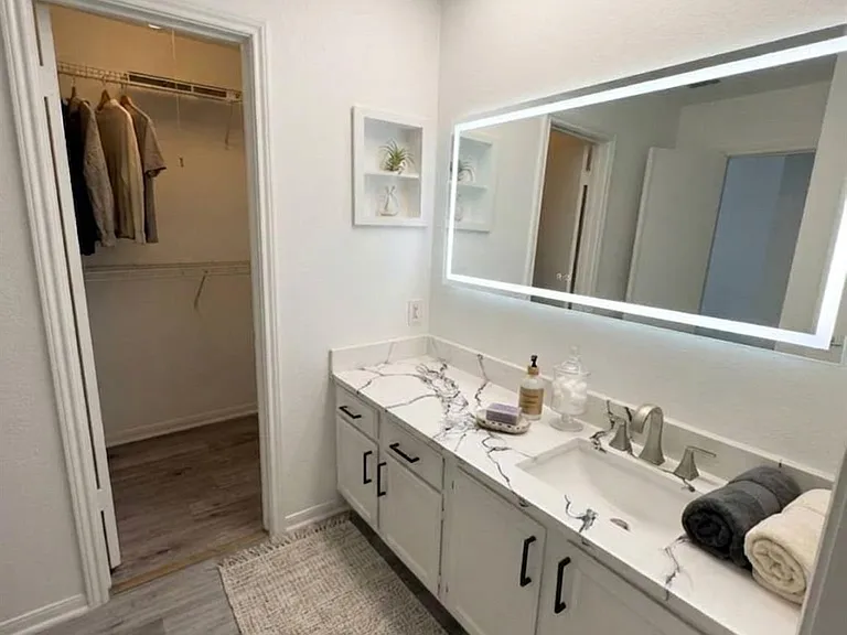 2121 El Paseo St #2202 — Photo 22