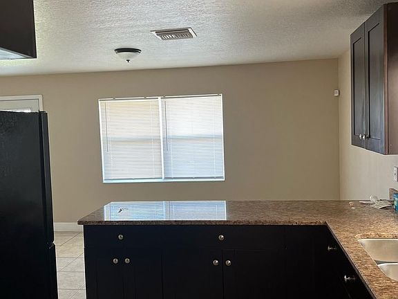 4th image of 4003 Fawn Cir