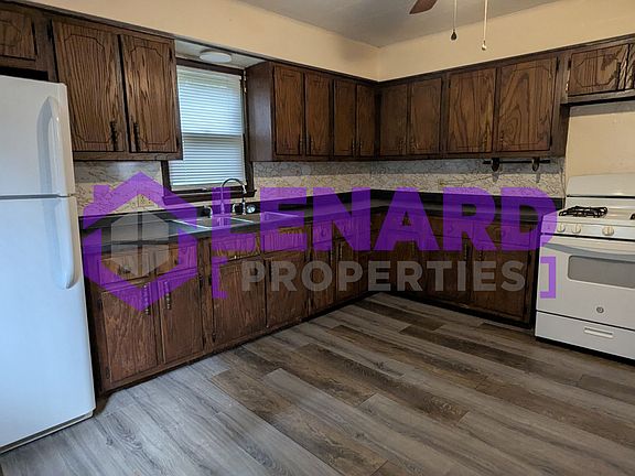 4th image of 2123 N Taylor Ave