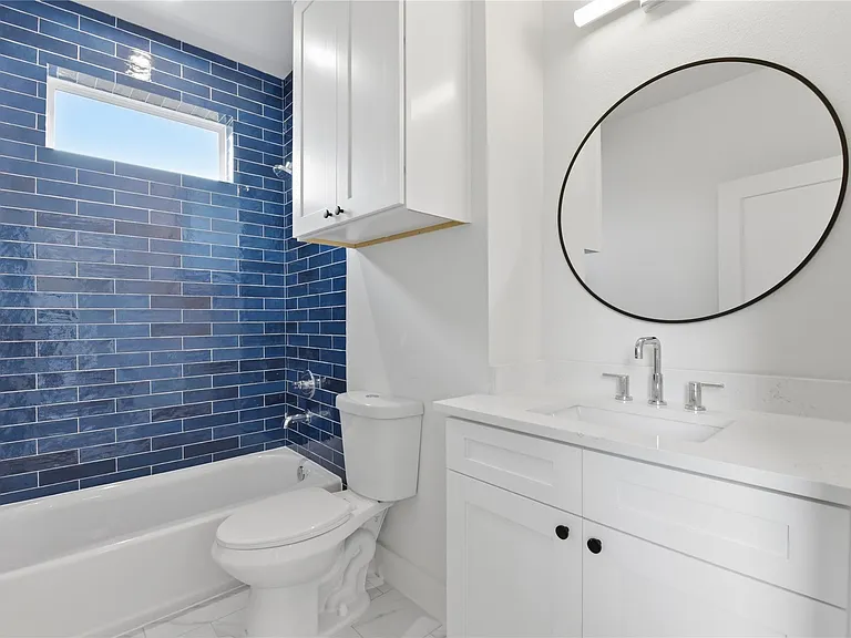 7702 Earl Rudder Way — Photo 8