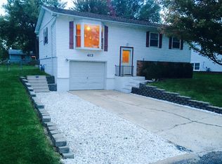 413 E Almond Dr, Washington, IL