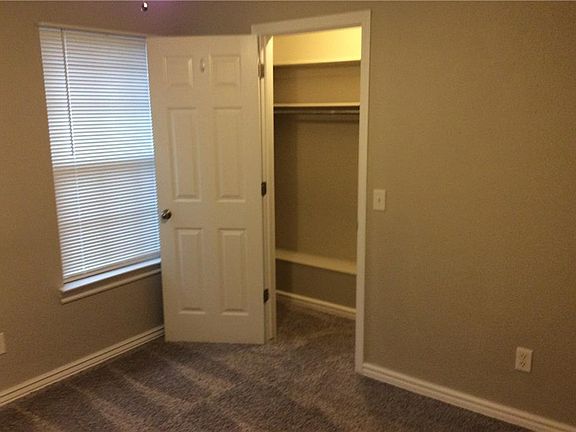 5th image of 537 Stowers Ave