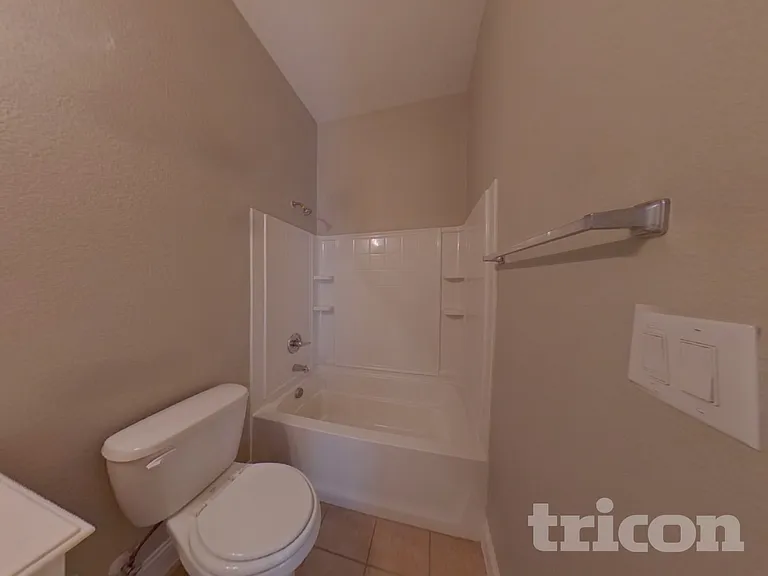 1301 Hearthstone Dr — Photo 14