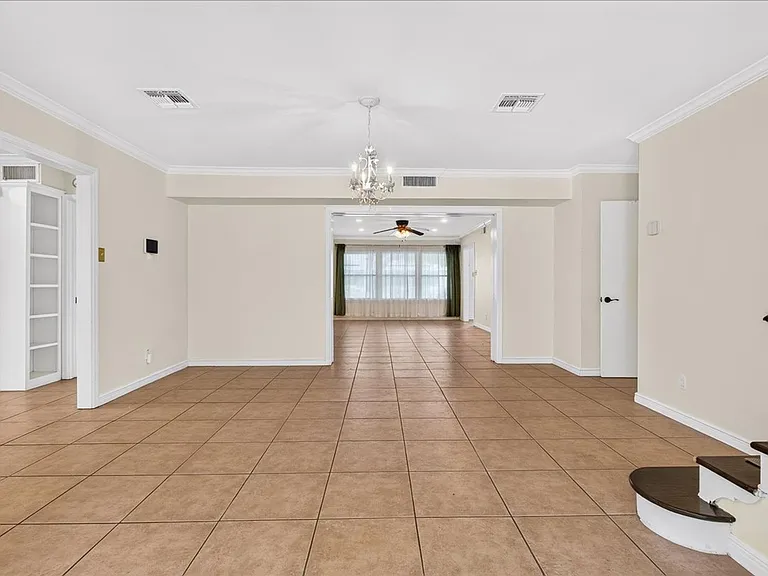 609 Peerman Pl — Photo 9