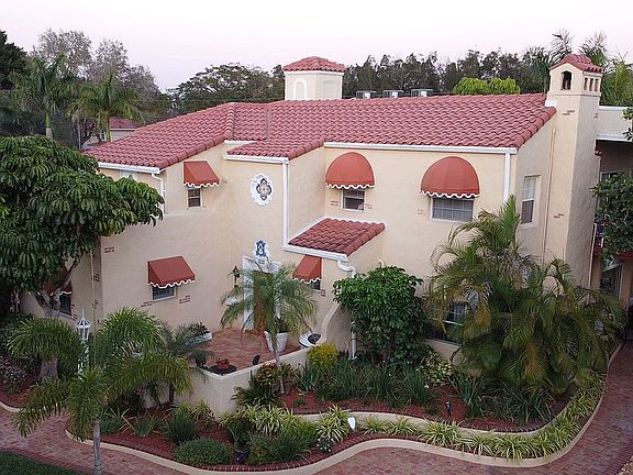 2nd image of 519 Harbor Dr S