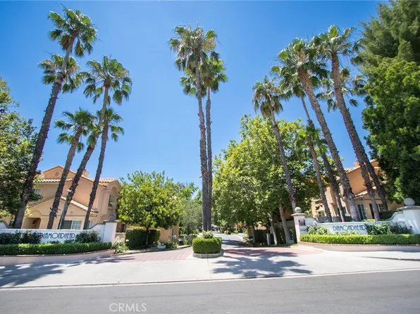 25144 Steinbeck Ave Unit F, Newhall, CA 91381