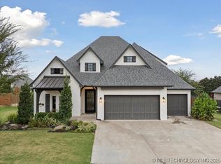 12716 S 4th St, Jenks, OK 74037