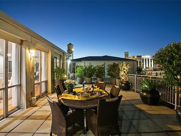 3rd image of 920 Poeyfarre St #Penthouse 12