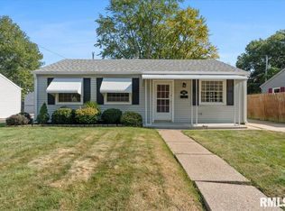 1122 39th St, Moline, IL 61265