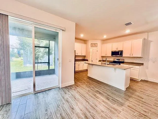 2233 Shadowland Loop — Photo 12
