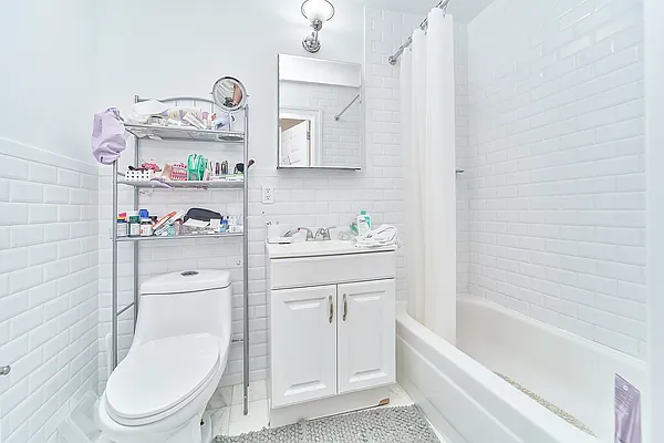 Rented by Living New York | media 21