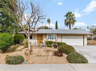 461 W Blaine St, Riverside, CA 92507