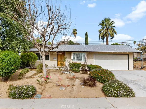 461 W Blaine St, Riverside, CA 92507