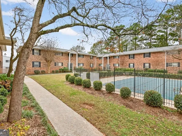 315 Hilderbrand Dr APT B4, Sandy Springs, GA 30328