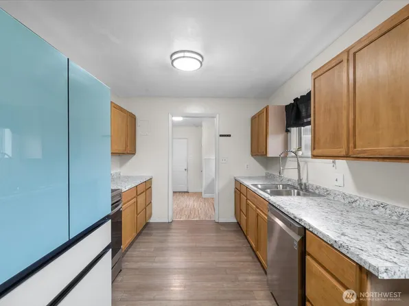 1922 S Wall Street, Mount Vernon, WA 98273