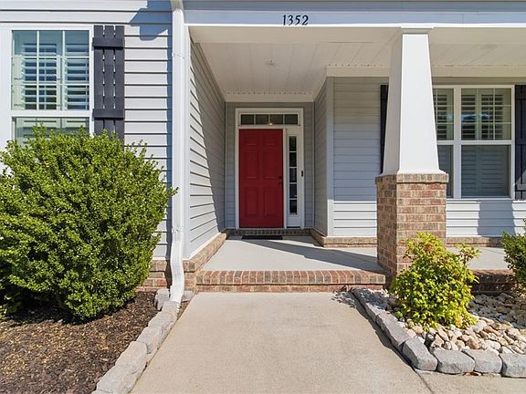 2nd image of 1352 Auburn Hill Dr